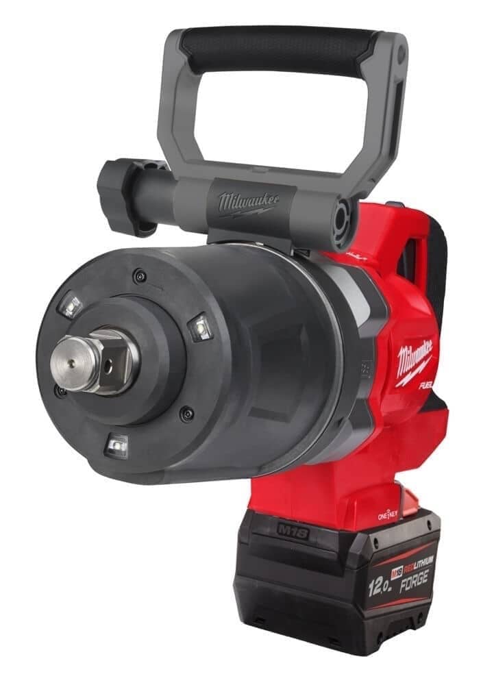 M18_ONEFHIWF1DS-121C-Feat_1